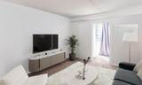 789 Drake Street - Photo 3