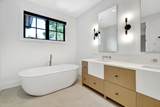 12321 22 Avenue - Photo 31