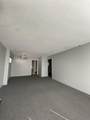 15855 Vine Avenue - Photo 13