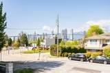 5210 Laurel Street - Photo 11
