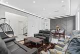 2077 Oakridge Crescent - Photo 9