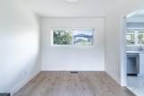 9360 Pinewell Crescent - Photo 9
