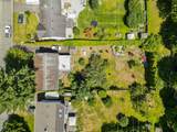 1546 53A Street - Photo 4