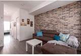 138 Hastings Street - Photo 2