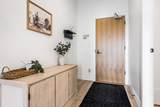 2493 Montrose Avenue - Photo 4
