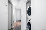 588 Broughton Street - Photo 25