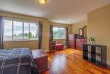 2115 Berkshire Crescent - Photo 17