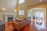 2115 Berkshire Crescent - Photo 9