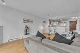7831 Westminster Highway - Photo 16