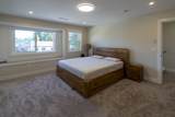 937 160B Street - Photo 15