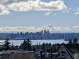 3080 Lonsdale Avenue - Photo 19