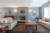 1859 Walnut Crescent - Photo 3