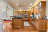 6611 Reid Road - Photo 10