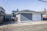 300 Douglas Crescent - Photo 38