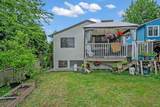 1112 Hansard Crescent - Photo 2