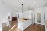 2411 George Street - Photo 13