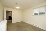 2556 Lower Road - Photo 15