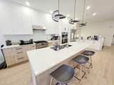 5201 Oakmount Crescent - Photo 1