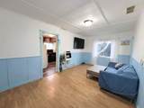 942 Lee Street - Photo 3