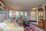 1038 Walls Avenue - Photo 4
