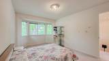 8060 St. Albans Road - Photo 19
