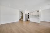 1005 Phare Crescent - Photo 18