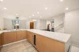 595 Beach Crescent - Photo 17