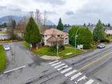 887 Riverside Drive - Photo 33