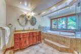 466 Kings Road - Photo 18