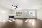 7028 Broadway - Photo 9