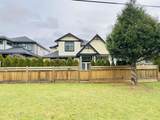 1892 King George Boulevard - Photo 2