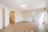 20182 70 Avenue - Photo 23