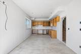 33203 Pinchbeck Avenue - Photo 13