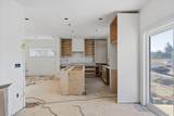 33203 Pinchbeck Avenue - Photo 9