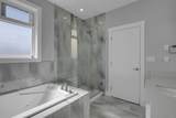 2725 Lefeuvre Road - Photo 32