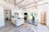 6129 Sechelt Inlet Road - Photo 12