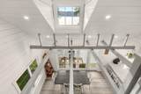 6129 Sechelt Inlet Road - Photo 29