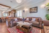 2507 King Edward Avenue - Photo 12
