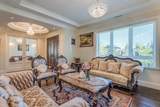 2507 King Edward Avenue - Photo 5