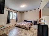 6283 Sechelt Inlet Road - Photo 33