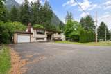 260 Robertson Crescent - Photo 1