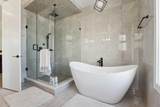 1896 167 Street - Photo 20