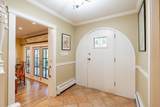 4346 Capilano Road - Photo 3