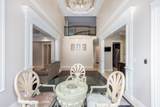 8411 Fairhurst Road - Photo 10