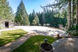 6979 Sechelt Inlet Road - Photo 34