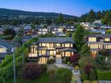 1139 Esquimalt Avenue - Photo 40