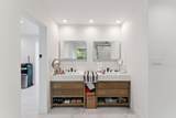1725 Rosebery Avenue - Photo 18