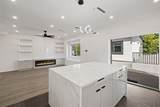 812 Montroyal Boulevard - Photo 8