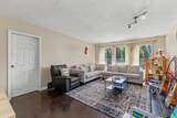 976 Hosmer Court - Photo 10