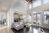 10331 Shell - Photo 2